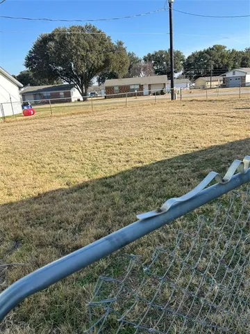 $1,600 | 1836 Coral Road, Pelican Bay, TX 76020