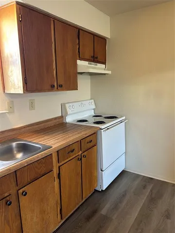 $1,600 | 1836 Coral Road, Pelican Bay, TX 76020