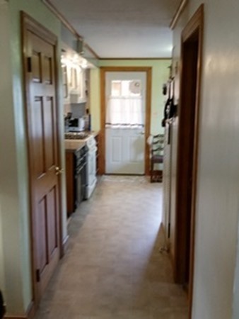 4 Othello Road Worcester, MA 01604 - Photo 9 of 21 Gallery Image 9
