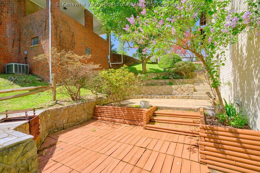 1325 Dorsey Road Charleston, WV 25314 - Photo 43 of 49 Gallery Image 43