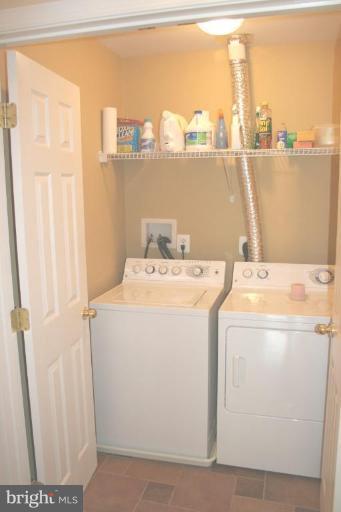 18822 Broken Oak Road Boyds, MD 20841 - Photo 16 of 28 Upper Level Laundry Area