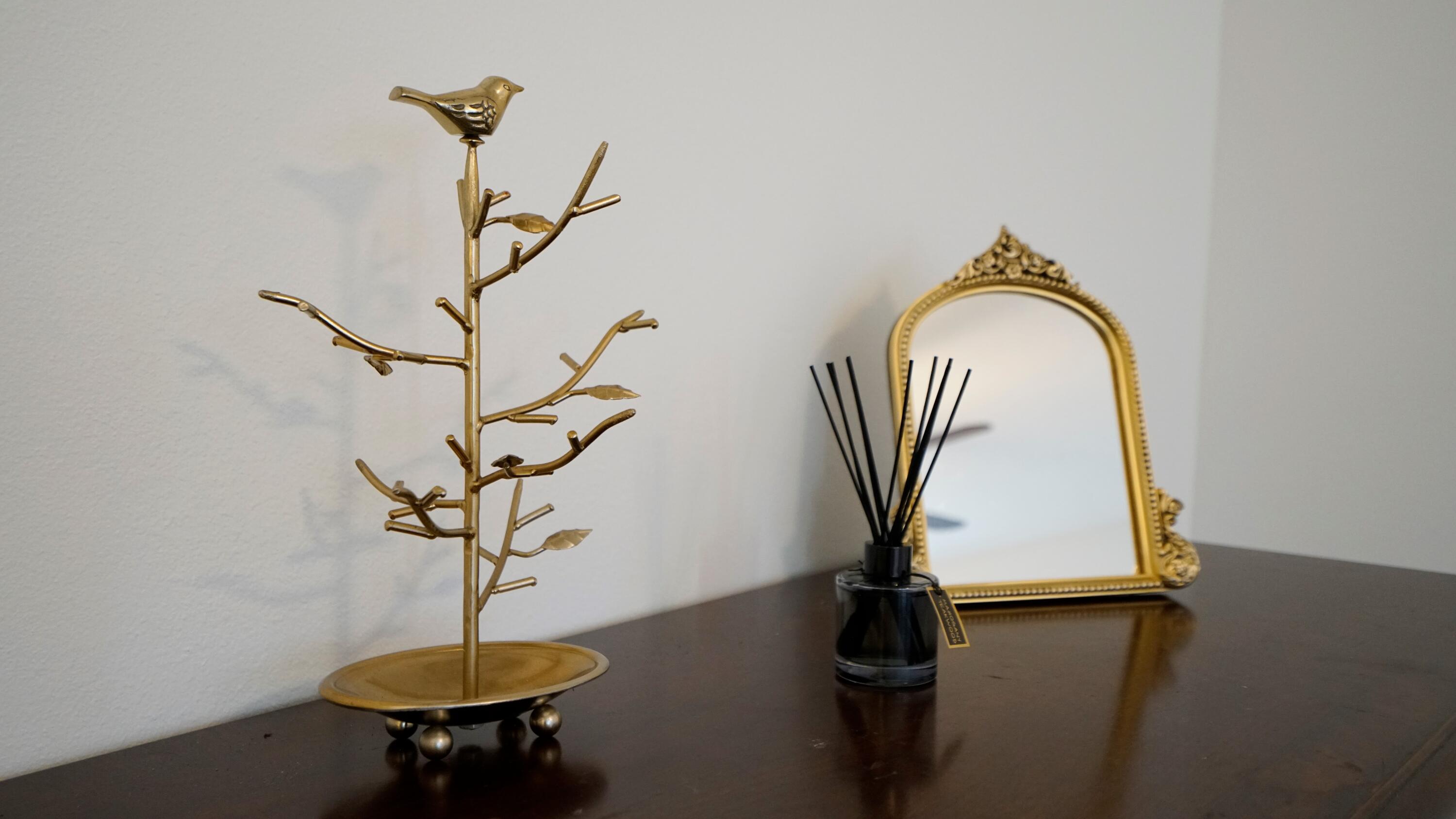 7667 North Wickham Road, Unit 1308 Melbourne, FL 32940 - Photo 18 of 56 a vase of flowers sitting on a table