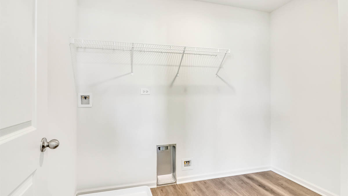 280 Snowdrop Lane Elgin, IL 60124 - Photo 21 of 25 a view of small space