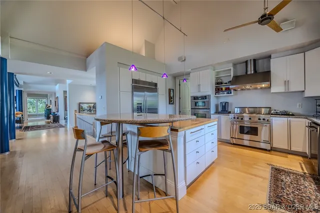 $1,950,000 | 820 Cedar Crest Drive, Lake Ozark, MO 65049