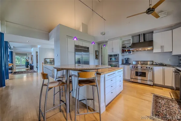 $1,950,000 | 820 Cedar Crest Drive, Lake Ozark, MO 65049