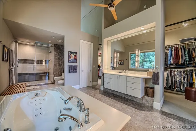 $1,950,000 | 820 Cedar Crest Drive, Lake Ozark, MO 65049