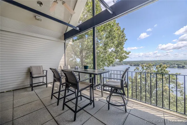 $1,950,000 | 820 Cedar Crest Drive, Lake Ozark, MO 65049