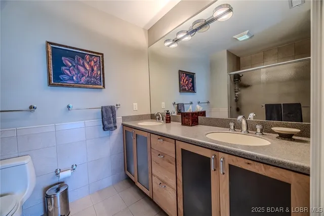 $1,950,000 | 820 Cedar Crest Drive, Lake Ozark, MO 65049