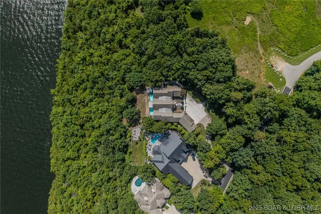 $1,950,000 | 820 Cedar Crest Drive, Lake Ozark, MO 65049