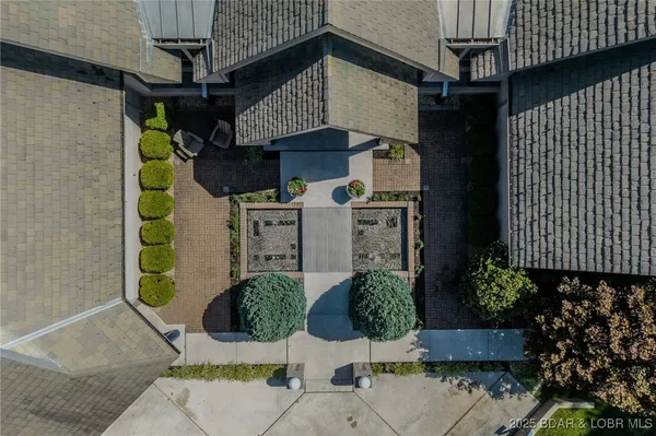 $1,950,000 | 820 Cedar Crest Drive, Lake Ozark, MO 65049