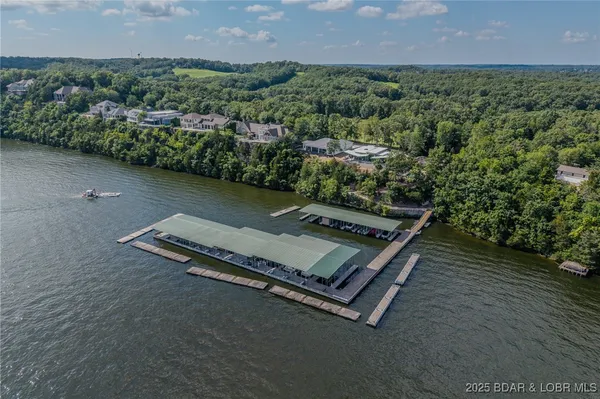 $1,950,000 | 820 Cedar Crest Drive, Lake Ozark, MO 65049