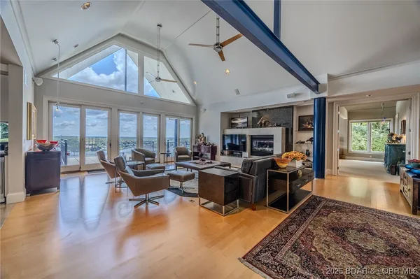 $1,950,000 | 820 Cedar Crest Drive, Lake Ozark, MO 65049