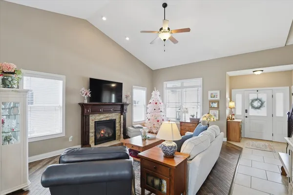 $559,900 | 1121 Declaration Drive, Savoy, IL 61874