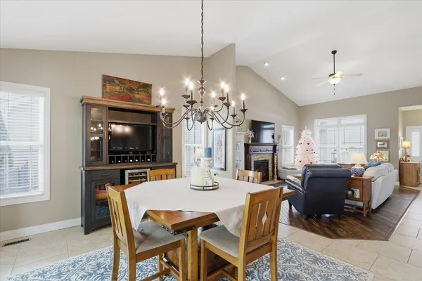 $559,900 | 1121 Declaration Drive, Savoy, IL 61874