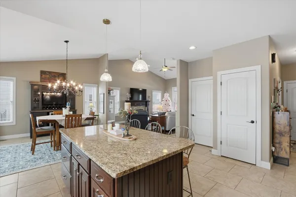 $559,900 | 1121 Declaration Drive, Savoy, IL 61874