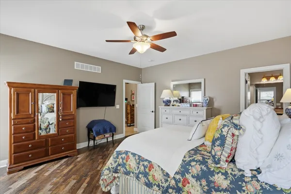 $559,900 | 1121 Declaration Drive, Savoy, IL 61874