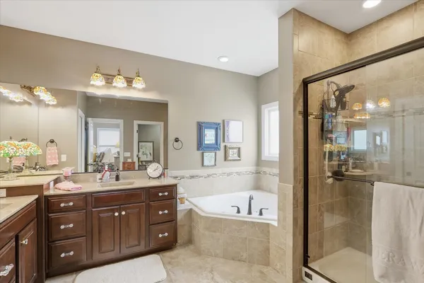 $559,900 | 1121 Declaration Drive, Savoy, IL 61874