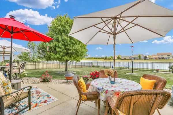 $559,900 | 1121 Declaration Drive, Savoy, IL 61874