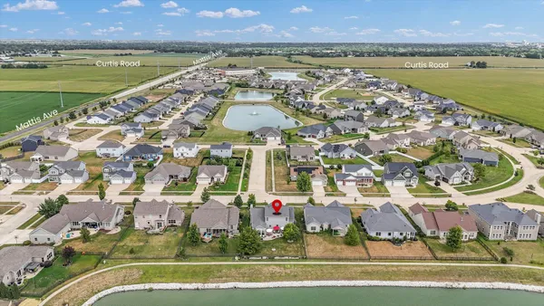 $559,900 | 1121 Declaration Drive, Savoy, IL 61874