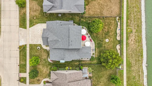 $559,900 | 1121 Declaration Drive, Savoy, IL 61874