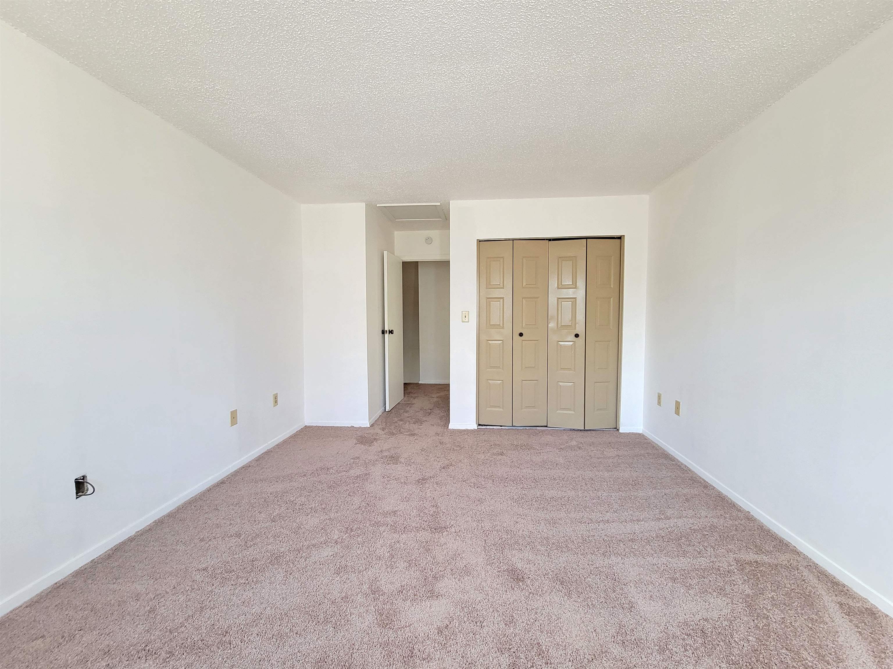 6050 East Pea Ridge Road, Unit 303 Huntington, WV 25705 - Photo 12 of 19 Gallery Image 12