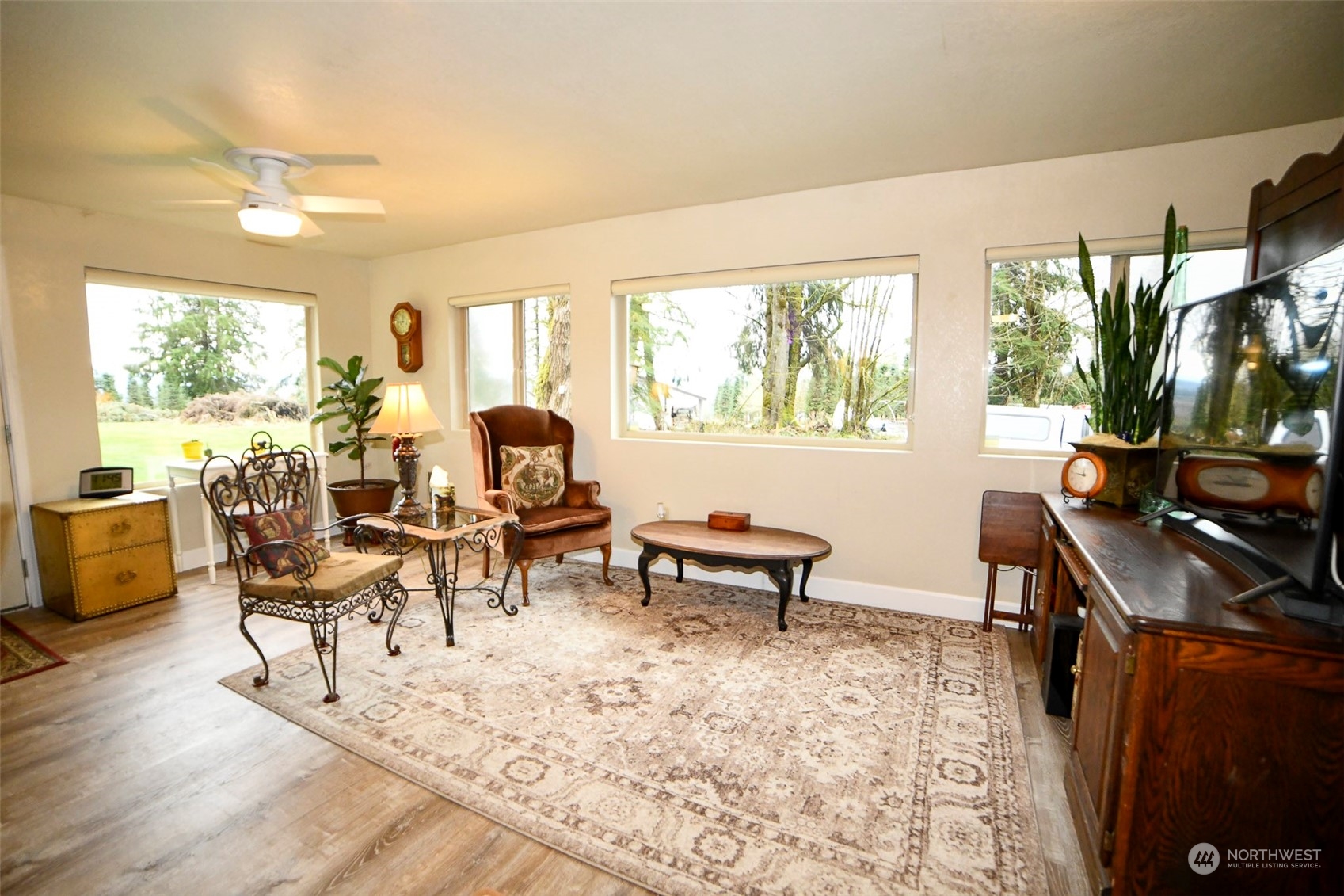 975 Burnt Ridge Road Onalaska, WA 98570 - Photo 4 of 23 Gallery Image 4