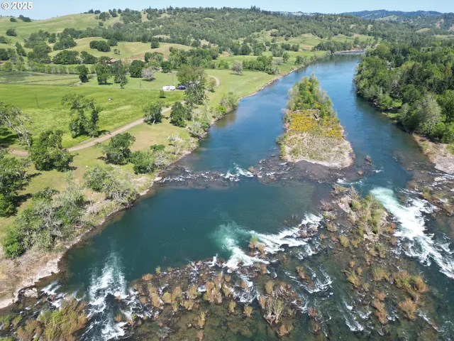 $5,495,000 | 1104 Rio Nes Lane, Roseburg, OR 97470