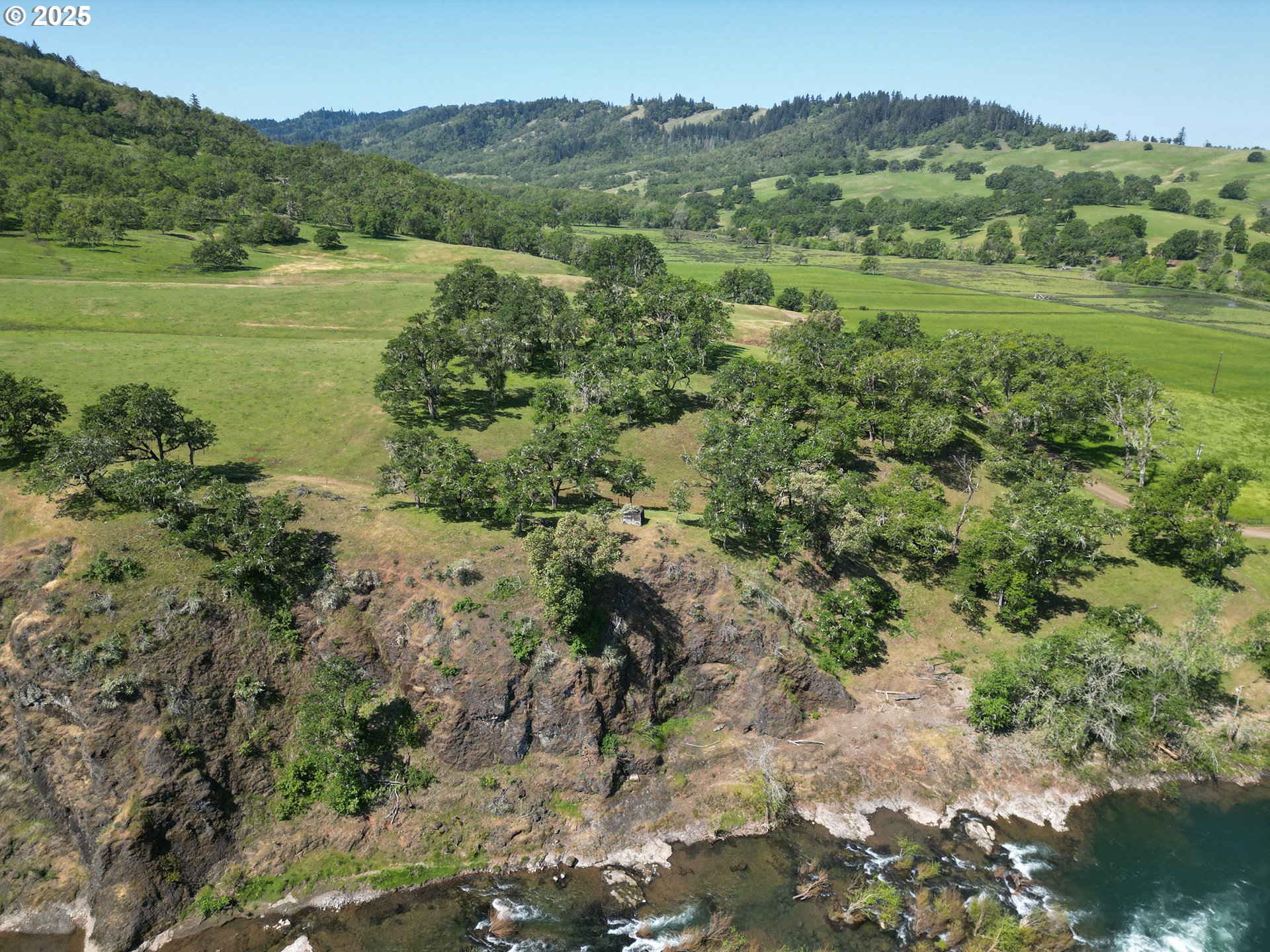 1104 Rio Nes Lane Roseburg, OR 97470 - Photo 19 of 47
