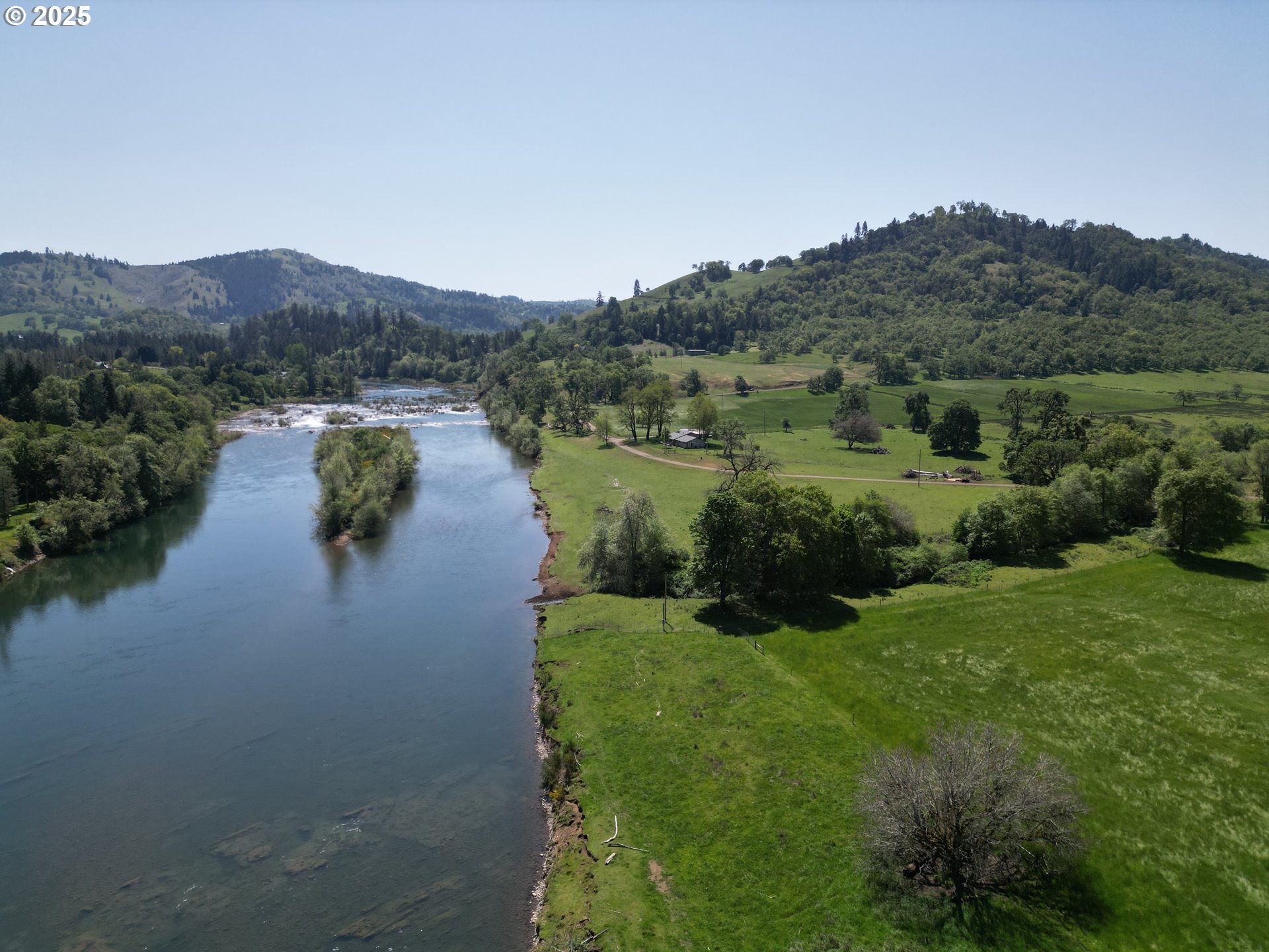 1104 Rio Nes Lane Roseburg, OR 97470 - Photo 21 of 47