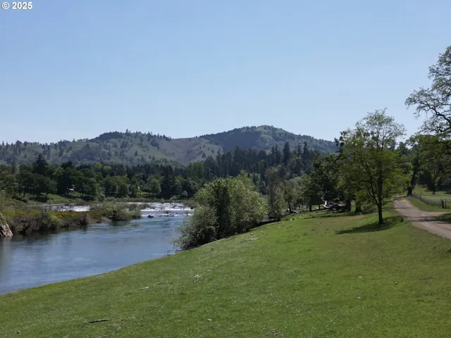 $5,495,000 | 1104 Rio Nes Lane, Roseburg, OR 97470