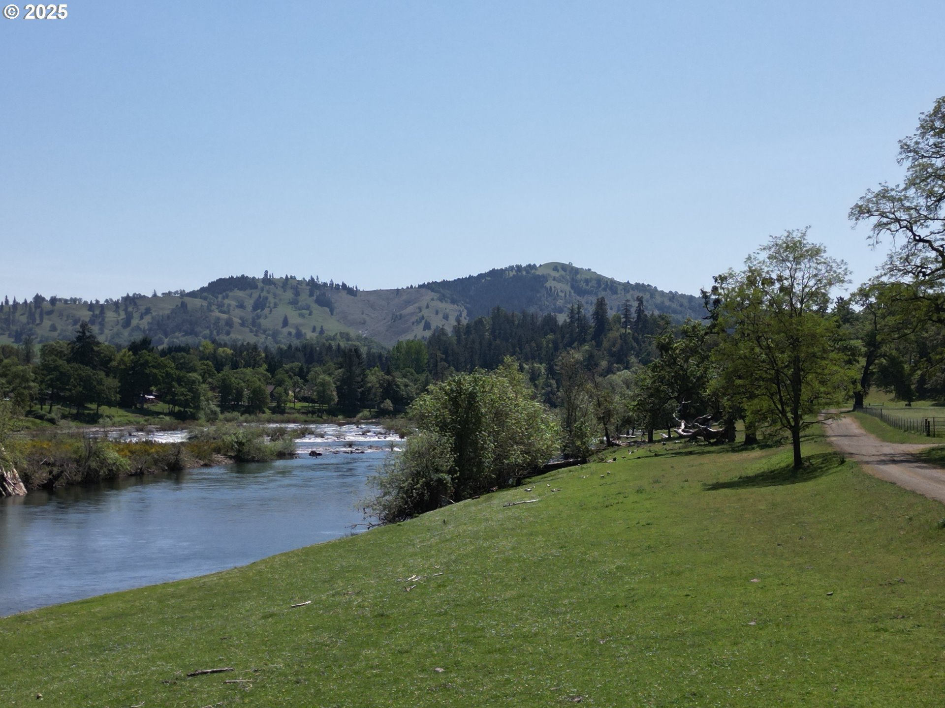 1104 Rio Nes Lane Roseburg, OR 97470 - Photo 23 of 47