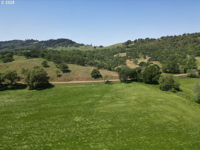 $5,495,000 | 1104 Rio Nes Lane, Roseburg, OR 97470