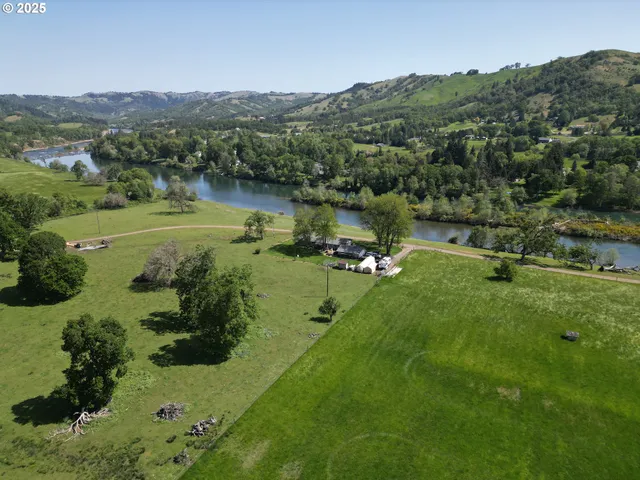 $5,495,000 | 1104 Rio Nes Lane, Roseburg, OR 97470