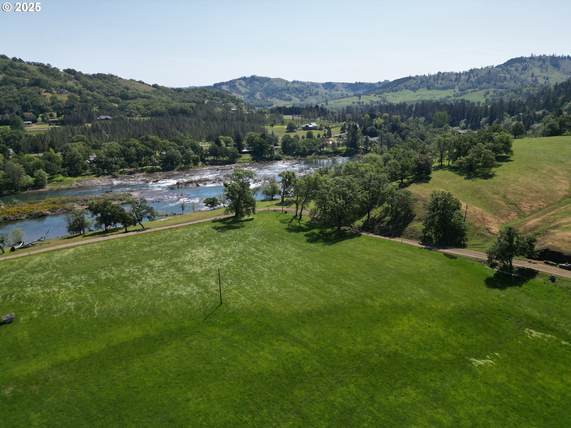 1104 Rio Nes Lane Roseburg, OR 97470 - Photo 9 of 47