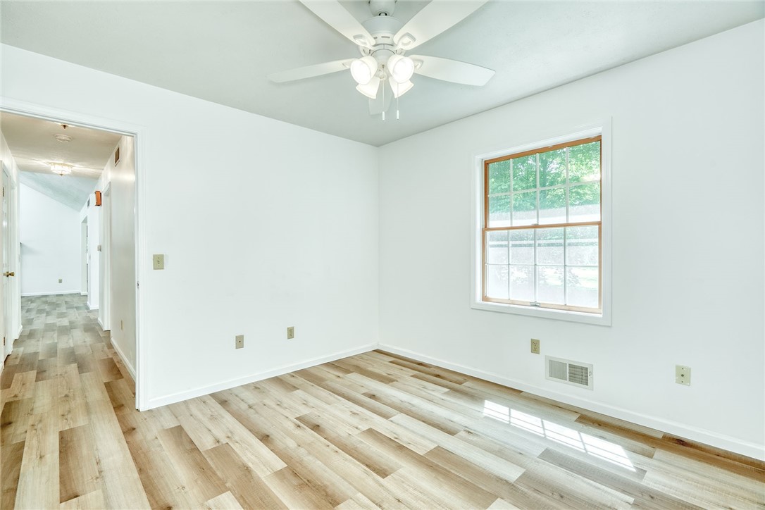 6578 Lakeside Road Ontario, NY 14519 - Photo 25 of 40