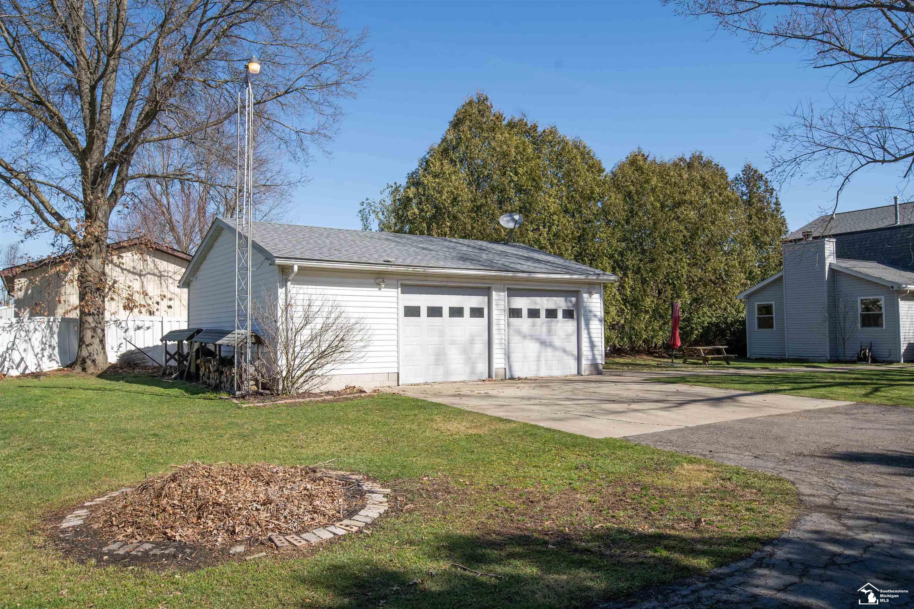 11585 Grafton Road Carleton, MI 48117 - Photo 67 of 79