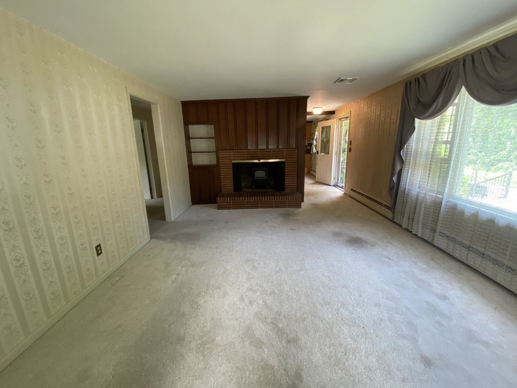 48 Burnham Road Greenfield, MA 01301 - Photo 11 of 31 Gallery Image 11