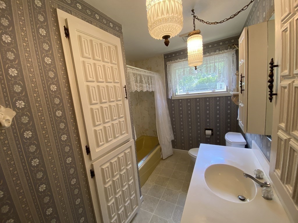 48 Burnham Road Greenfield, MA 01301 - Photo 13 of 31 Gallery Image 13