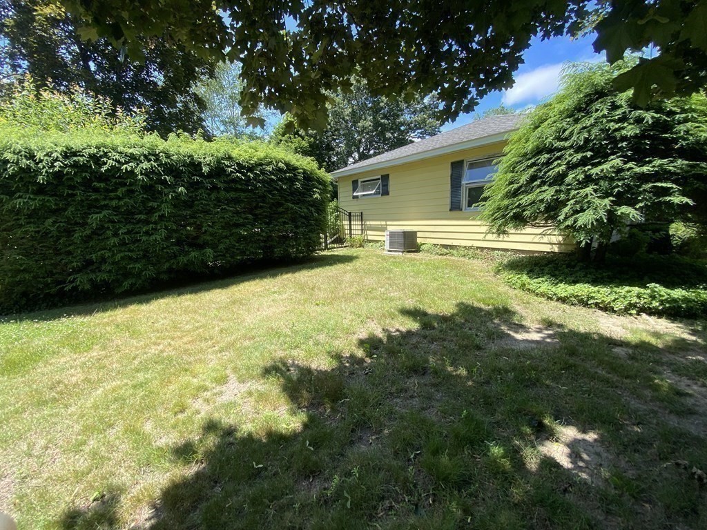48 Burnham Road Greenfield, MA 01301 - Photo 4 of 31 Gallery Image 4