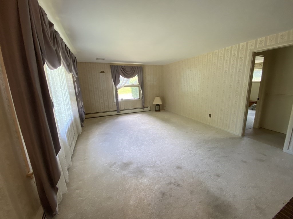 48 Burnham Road Greenfield, MA 01301 - Photo 10 of 31 Gallery Image 10