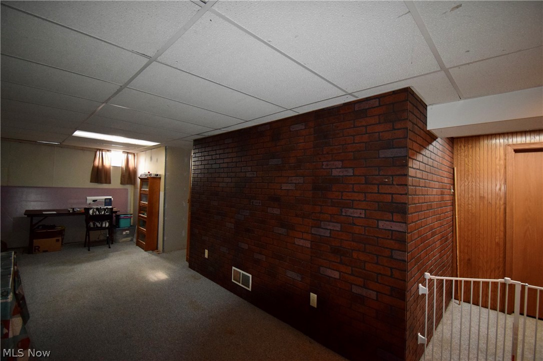 6035 Wynnbrook Road Southwest Canton, OH 44706 - Photo 11 of 13 Gallery Image 11
