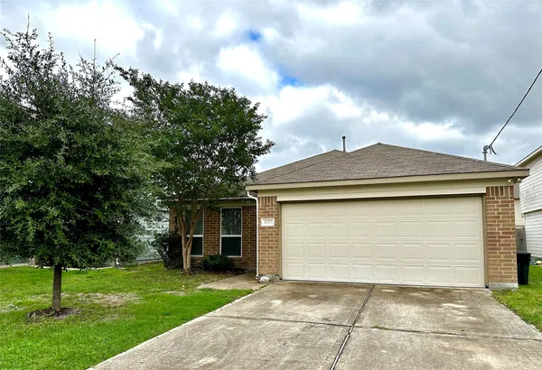 $1,725 | 16763 North Blue Jay Drive, Conroe, TX 77385