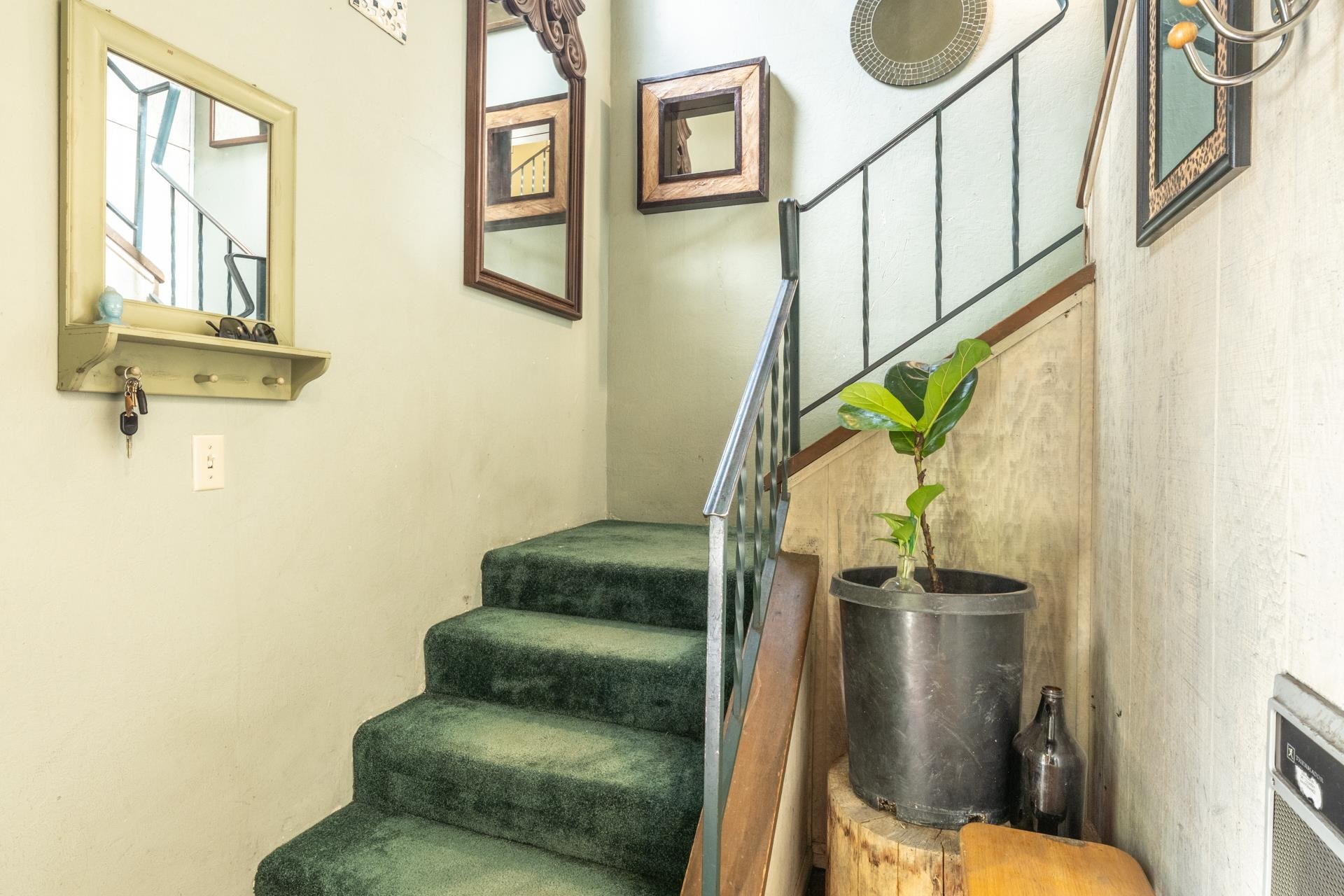 3251 Chateau Road, Unit 38 Mammoth Lakes, CA 93546 - Photo 30 of 50 a bathroom with a toilet