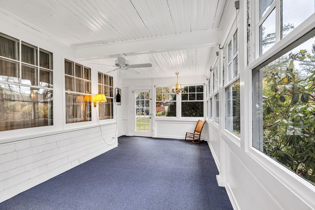 154 Madison Avenue Holyoke, MA 01040 - Photo 19 of 42