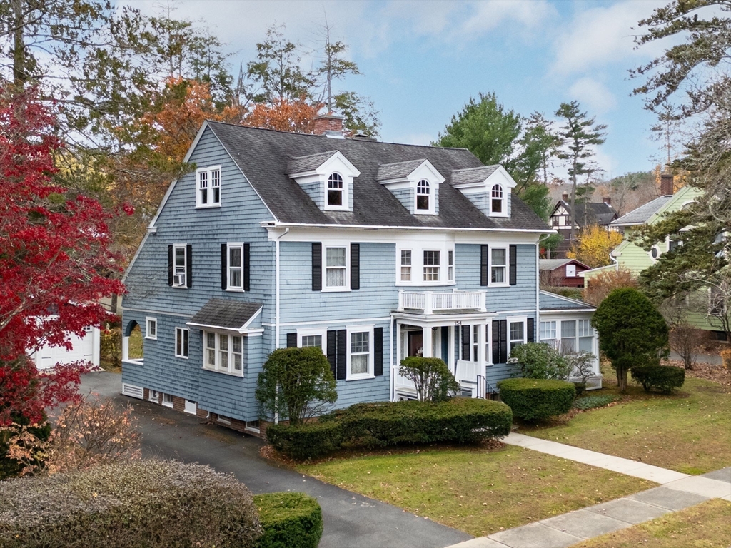 154 Madison Avenue Holyoke, MA 01040 - Photo 2 of 42