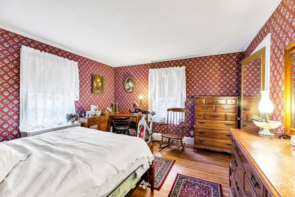 154 Madison Avenue Holyoke, MA 01040 - Photo 28 of 42