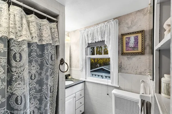 $450,000 | 154 Madison Avenue, Holyoke, MA 01040