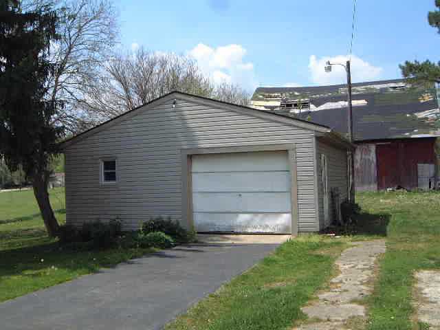 8457 Jones Road South Vienna, OH 45369 - Photo 2 of 10