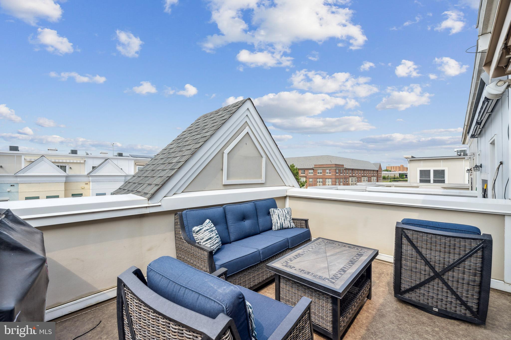 415 K Street Southeast Washington, DC 20003 - Photo 22 of 24