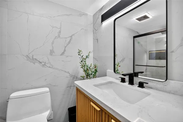 $899,000 | 511 South Riverhills Drive, Temple Terrace, FL 33617